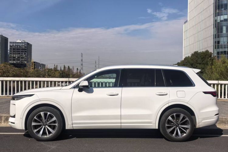 理想汽车 理想ONE 2020款 增程6座版车身外观6002