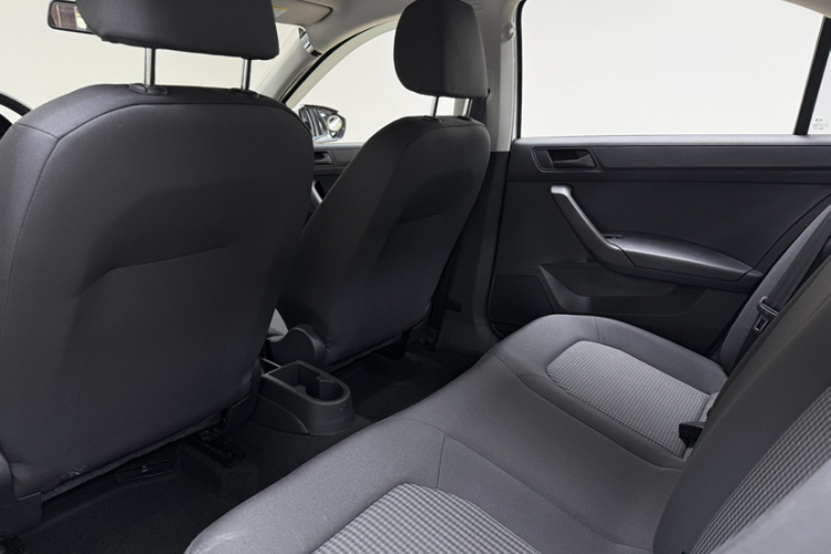 大众 桑塔纳 2019款 1.5L 手动风尚版 国VI中控内饰7004