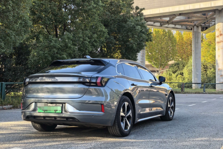 极氪001 2022款 超长续航单电机 WE版车身外观6007