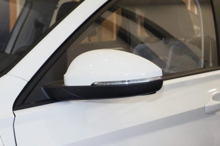 捷达VA7 2025款 1.4T 听劝版车身外观6006