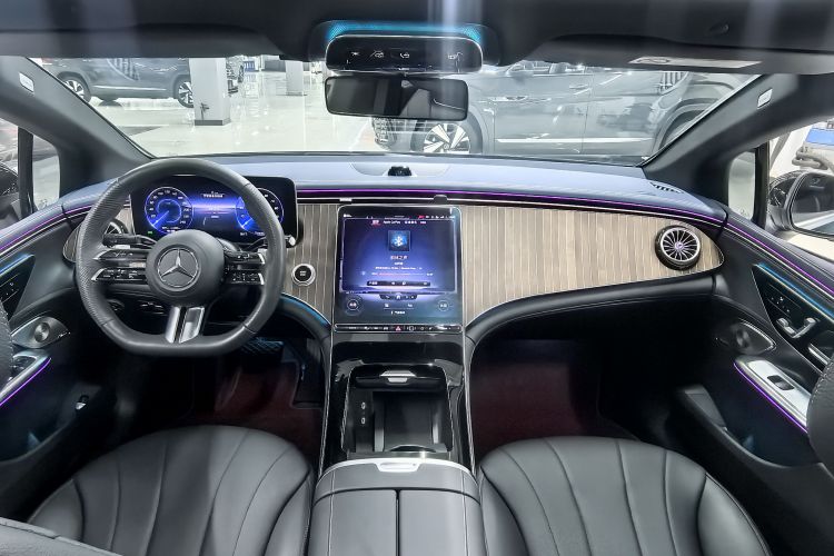 奔驰EQE 2022款 350 先锋版中控内饰7003