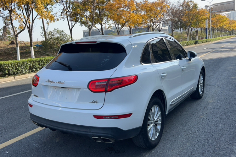 众泰SR9 2017款 2.0T 自动极致之光版车身外观6005