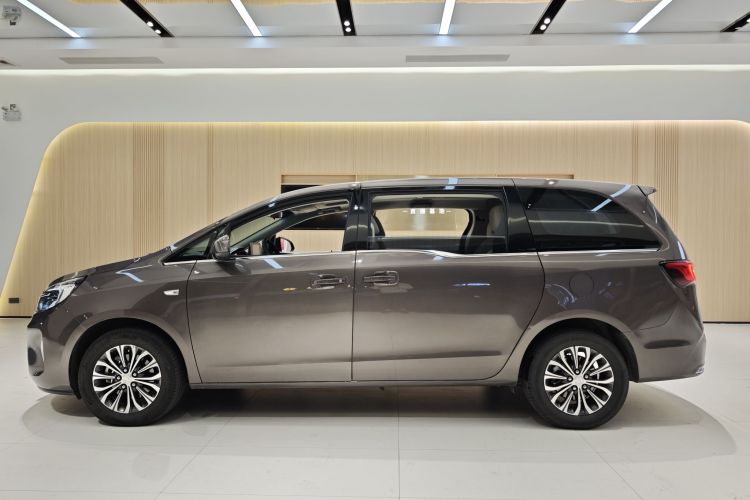 别克GL8 2021款 陆上公务舱 652T 舒适型车身外观6003