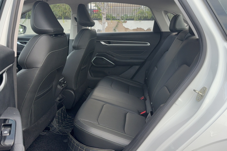 吉利汽车 帝豪 2022款 第4代 1.5L CVT精英型中控内饰7003