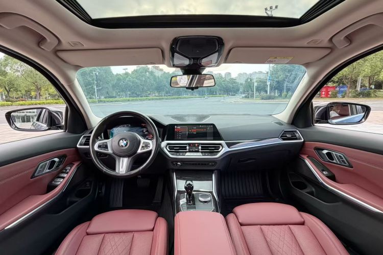 宝马3系 2022款 325Li M运动套装中控内饰7002