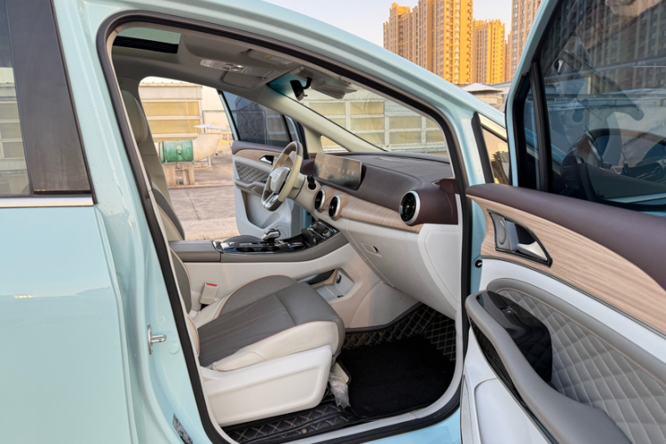 东风风行 风行游艇 2022款 1.5T DCT追风版局部细节41