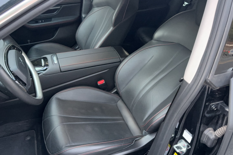 小鹏P7 2023款 586E局部细节19