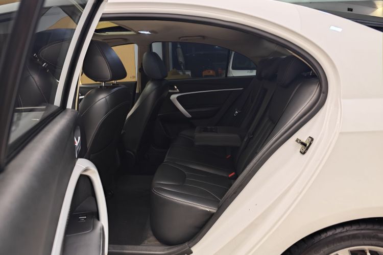 吉利汽车 帝豪 2017款 三厢百万款 1.5L 手动向上版车身外观6002