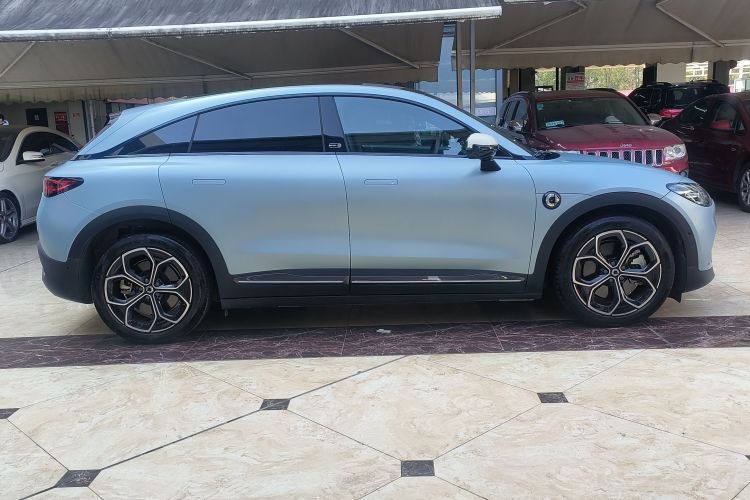 smart精灵#3 2023款 Pulse四驱版车身外观6008