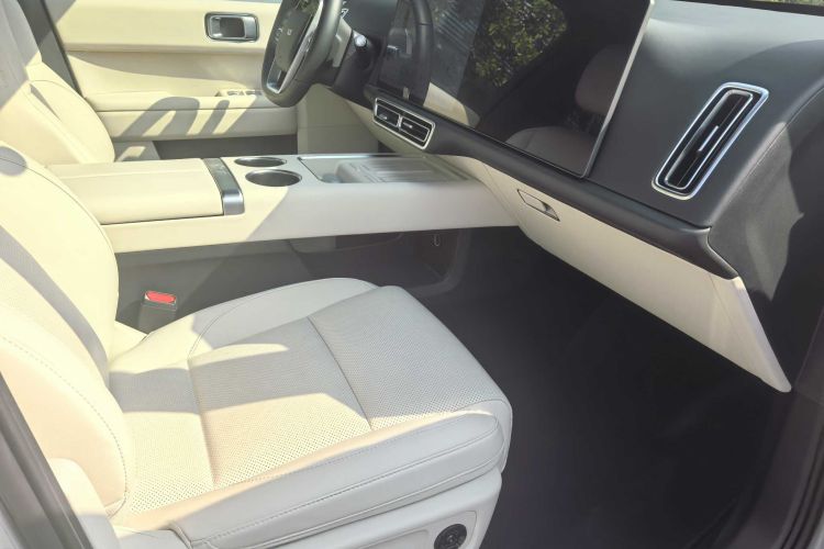 理想汽车 理想L6 2024款 Max中控内饰7003