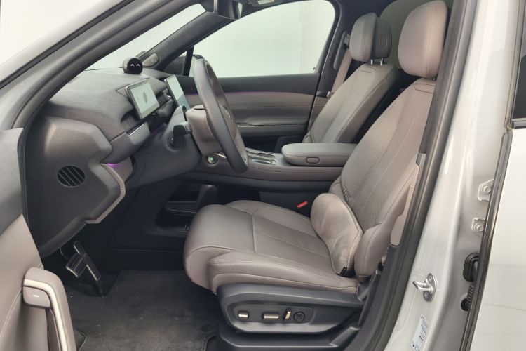 蔚来ES7 2022款 75kWh中控内饰7002