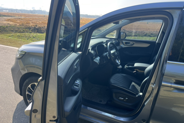 荣威iMAX8 2022款 400TGI 旗舰版中控内饰7002