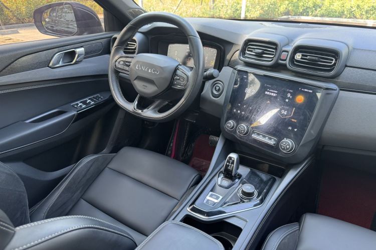 领克03 2022款 2.0TD DCT劲Plus中控内饰7007