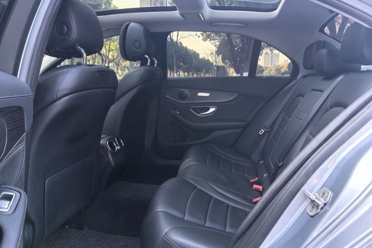 奔驰C级 2015款 改款 C 200 L 运动型中控内饰7003