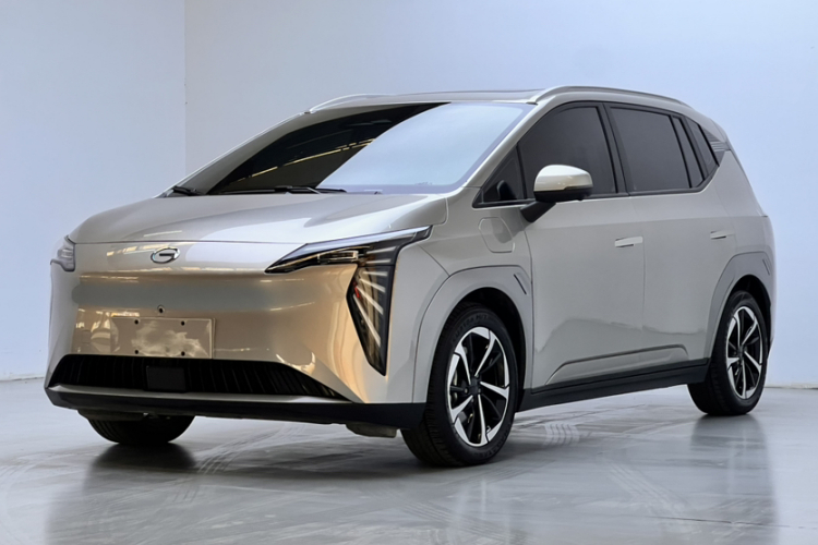 埃安 AION Y 2024款 Plus 610 智驾版车身外观1