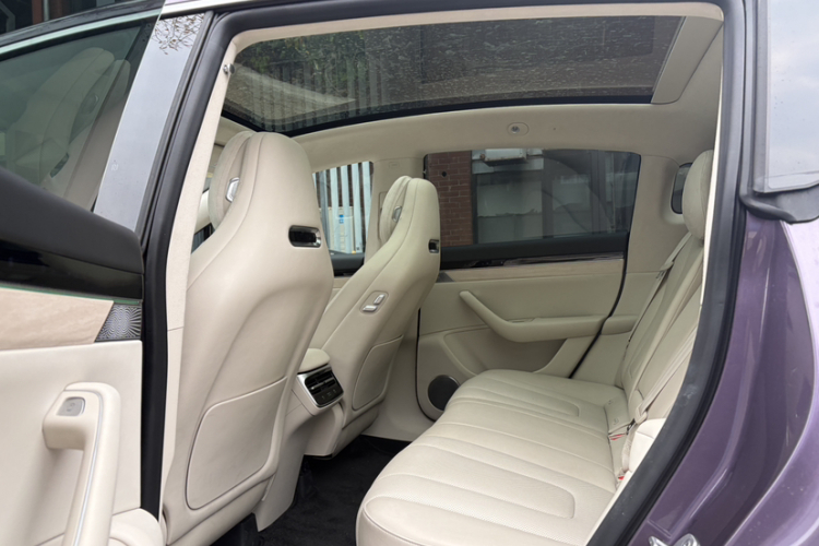 鸿蒙智行 智界R7 2024款 纯电 667km Max中控内饰7002