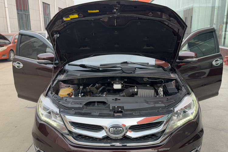 比亚迪S7 2016款 2.0T 自动尊贵型局部细节24