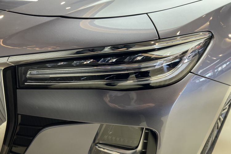 红旗H5 2023款 2.0T 自动智联旗享版车身外观6003