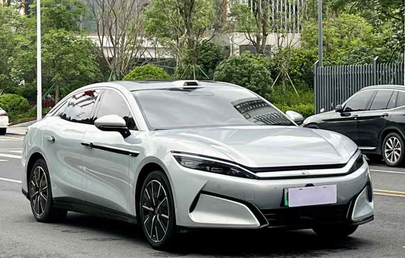 比亚迪 汉L 2025款 EV 701KM激光雷达旗舰型(3)