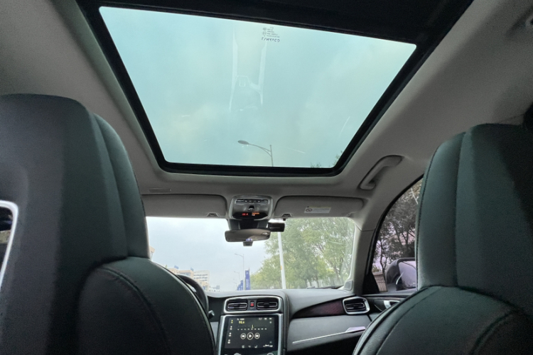 领克01 2017款 2.0T 四驱劲Pro版局部细节22