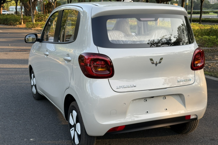 五菱汽车 宏光MINIEV 2025款 四门版 进阶款车身外观6003