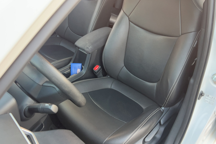 丰田 卡罗拉 2022款 1.2T S-CVT先锋PLUS版局部细节19