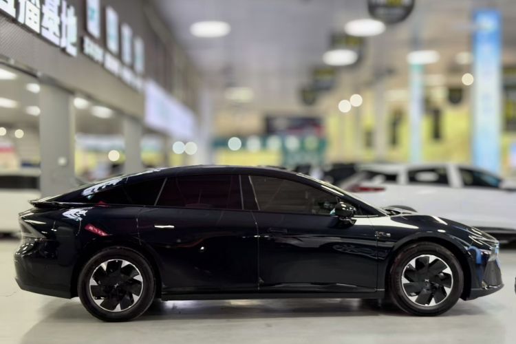 小鹏P7+ 2024款 超长续航 Max车身外观6005