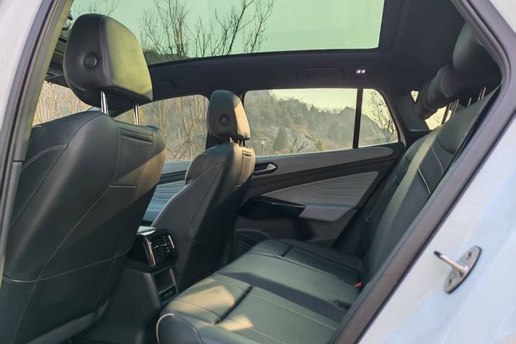 大众 ID.4 X 2023款 升级款 纯净长续航版车身外观6004