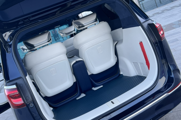 别克GL8 2020款 Avenir艾维亚 四座尊礼版中控内饰7013