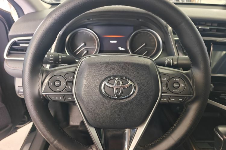 丰田 凯美瑞 2018款 2.0G 豪华版中控内饰7002