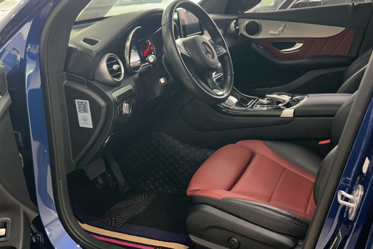 奔驰GLC轿跑 2017款 GLC 200 4MATIC 轿跑SUV中控内饰7002