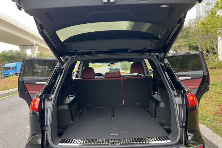 奥迪Q6 2023款 45 TFSI quattro 齐云型 飞骑套装中控内饰7007