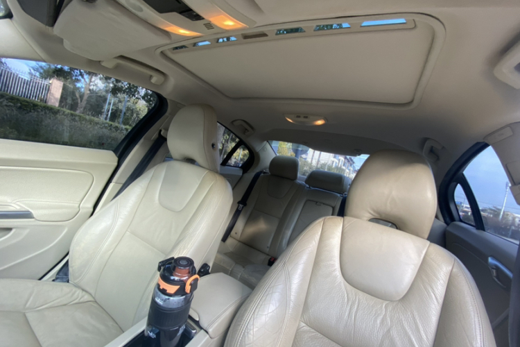 沃尔沃S60(进口) 2012款 1.6T DRIVe 舒适版中控内饰7007