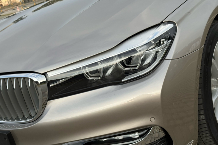 宝马7系 2018款 730Li 领先型 卓越套装车身外观6009