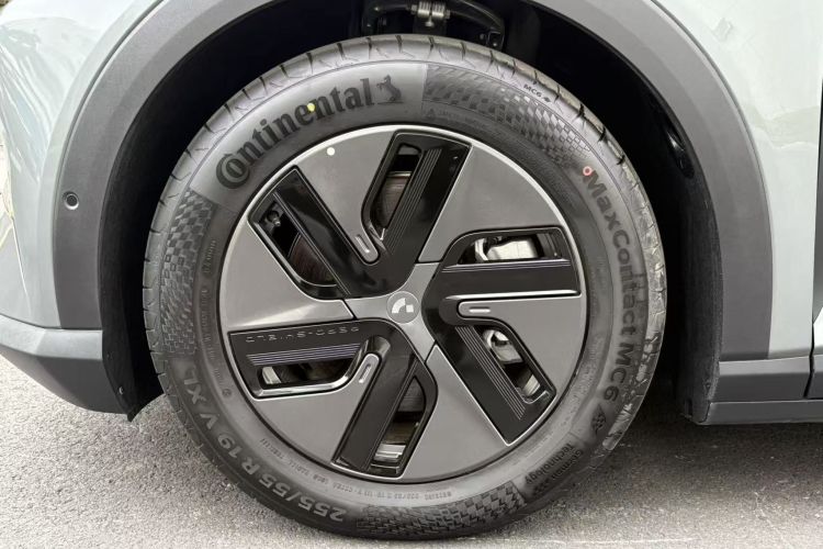 极越01 2025款 焕新款 Max 长续航版车身外观6003