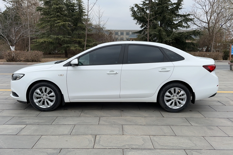 别克 英朗 2021款 改款 典范 1.5L 自动精英型车身外观6007