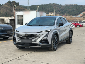 长安UNI-T 2022款 1.5T 尊贵型