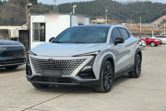 长安UNI-T 2022款 1.5T 尊贵型