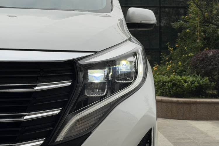 广汽传祺 传祺M8 2023款 领秀系列 390T 豪华版局部细节36