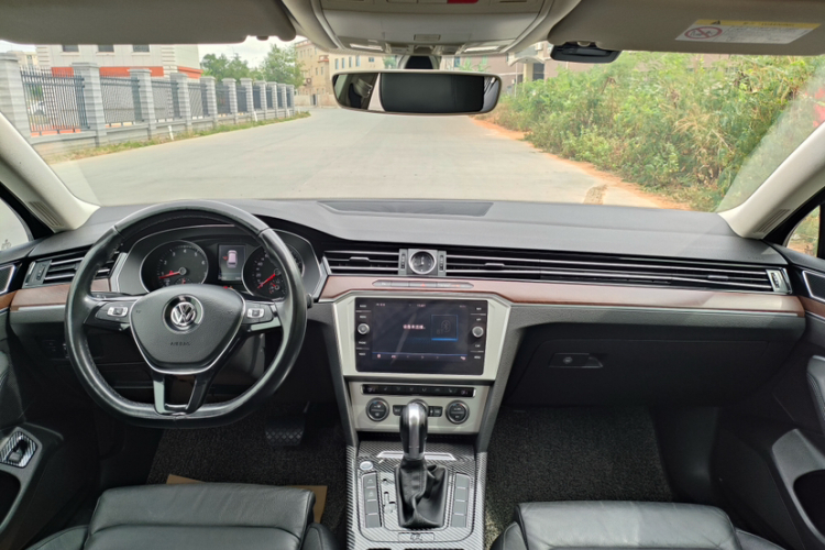 大众 蔚揽 2018款 380TSI 两驱舒行版中控内饰7001