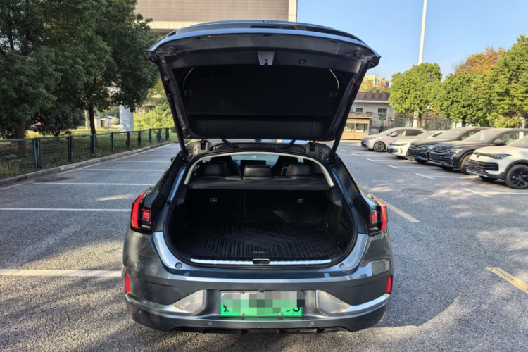 极氪001 2022款 超长续航单电机 WE版中控内饰7003