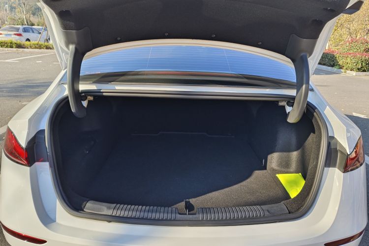 荣威D7 2023款 DMH 125km 超越版局部细节23