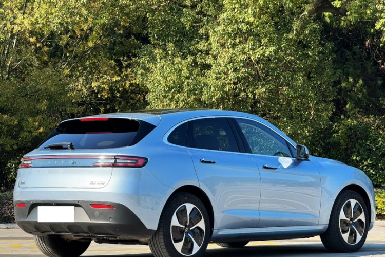 鸿蒙智行 问界M5 2022款 纯电后驱标准版车身外观6003