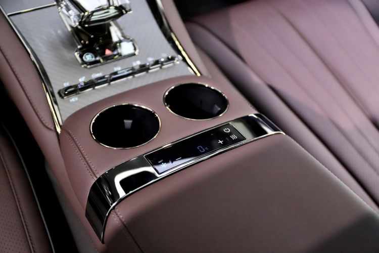 腾势Z9GT 2024款 1100四驱Max首发版中控内饰7005