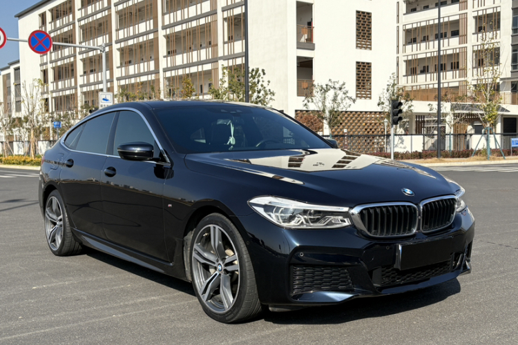 宝马6系GT 2019款 630i M运动大旅行家版车身外观6007