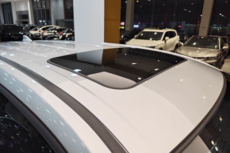 丰田 锋兰达 2023款 2.0L 智能电混双擎 领先版局部细节57