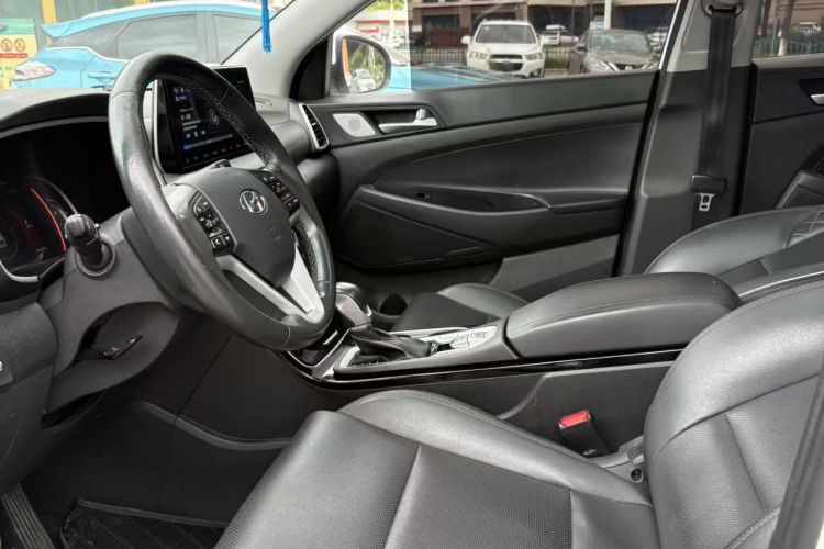 现代 途胜 2020款 280TGDi 两驱GLS时尚版 国VI车身外观6006