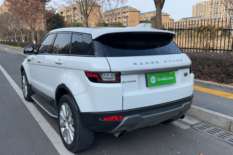 路虎 揽胜极光 2017款 2.0T SE 智耀版车身外观6006