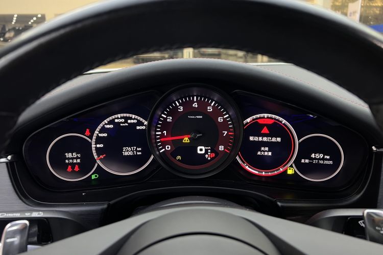 保时捷 2023款 改款 Panamera 4 行政加长铂金版 2.9T中控内饰15