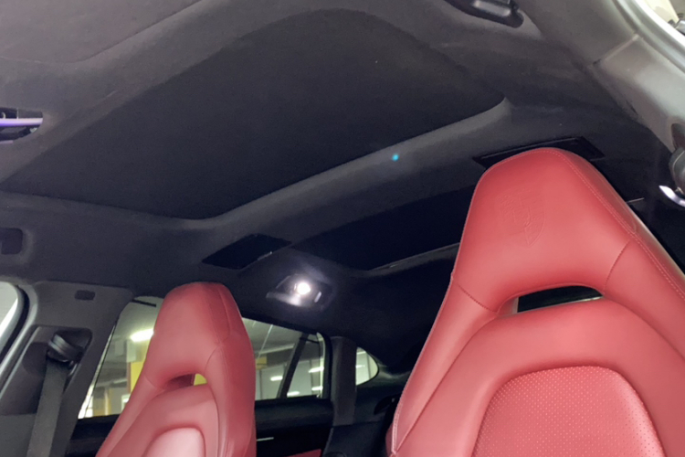 保时捷 2022款 Panamera 4 行政加长版 2.9T局部细节22